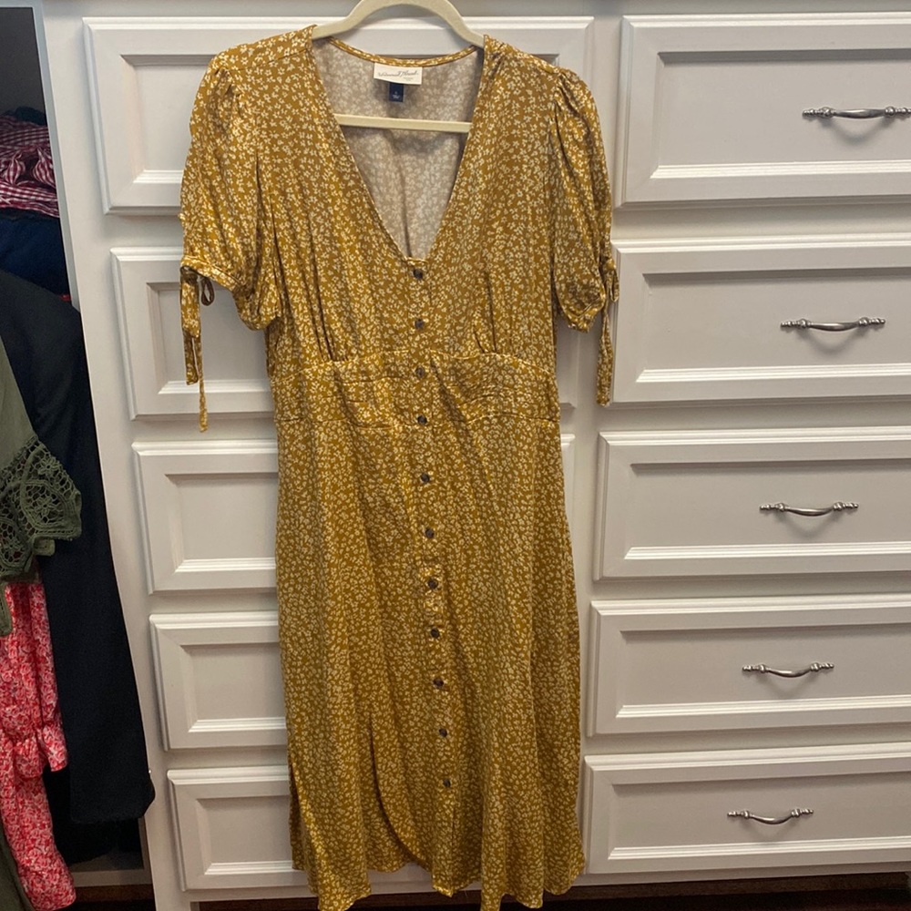 Universal Thread gold midi dress
